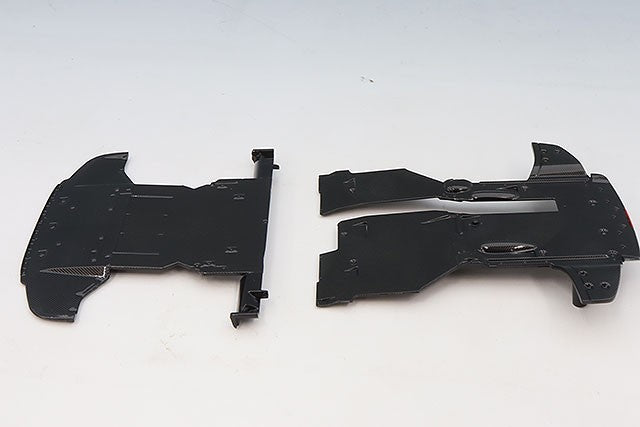MOTORHELIX FS-M83528 1/18 Nissan GT-R Nismo R35 2022 Silver