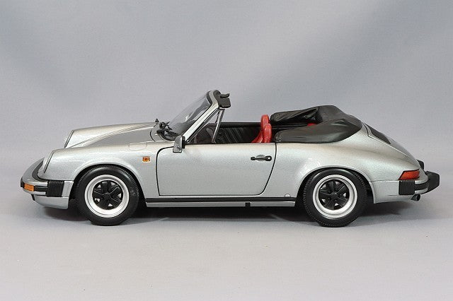 Minichamps MC100063034 1/18 Porsche 911 Cabriolet 1983