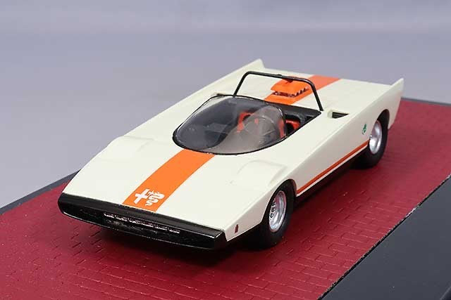 Matrix MX50102181 1/43 Alfa Romeo 33 Spider Cuneo Pininfarina 1971 White Resin