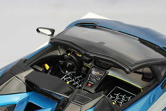 EIDOLON EML007D 1/18 Lamborghini Aventador LP750-4 SV Roadster Artemis Green