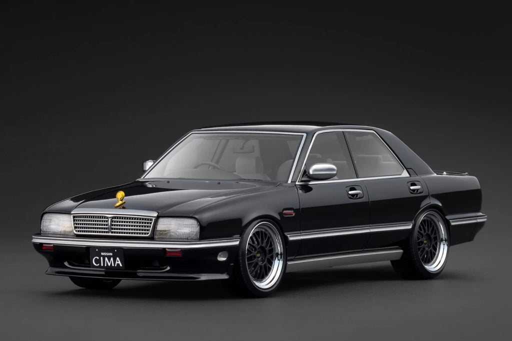 Ignition model IG3900 1/18 Nissan Gloria Cima Y31 Black