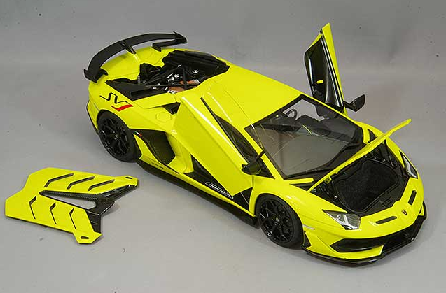 AUTOart 79175 1/18 Lamborghini Aventador SVJ Pearl Yellow Composite