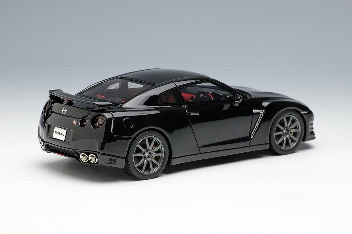 Make Up EIDOLON EM414F 1/43 Nissan GT-R R35 Meteor Flake Black Pearl 2014