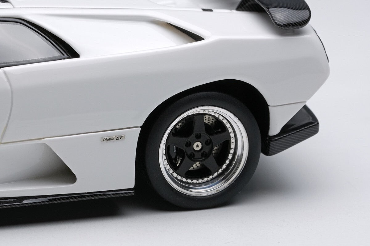 Make Up EIDOLON EM782B 1/43 Lamborghini Diablo GT 1999 White Resin Car Model