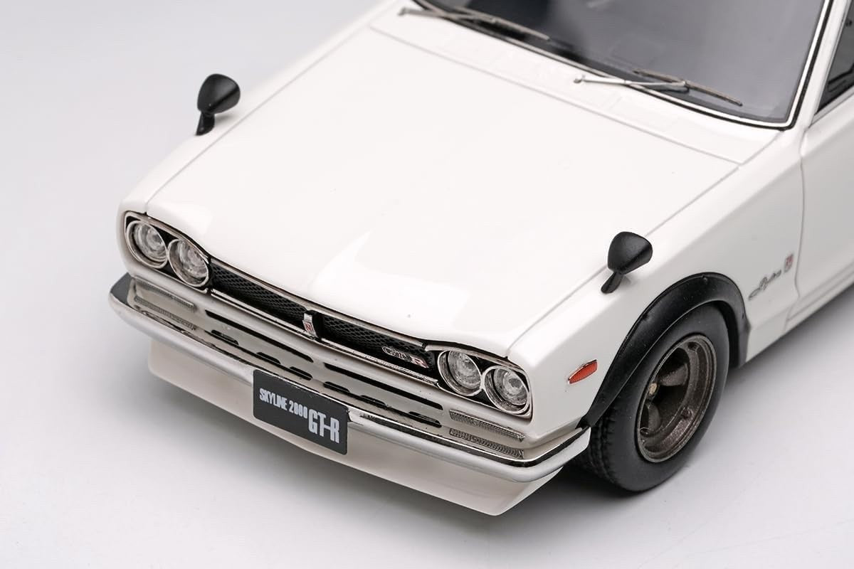 Make Up VISION VM244B 1/43 Skyline 2000 GT-R KPGC10 1971 White with Spoiler