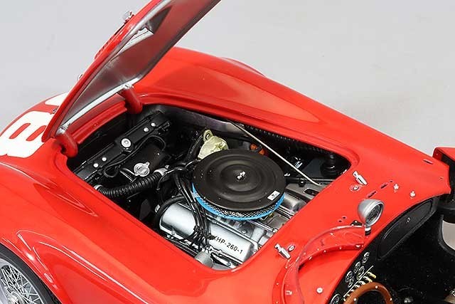 EXOTO RLG18125AC 1/18 AC Cobra 260 First Racing Car 1962
