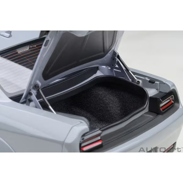 AUTOart 71774 1/18 Dodge Challenger R/T Scat Pack Widebody 2022 “Smoke Show”