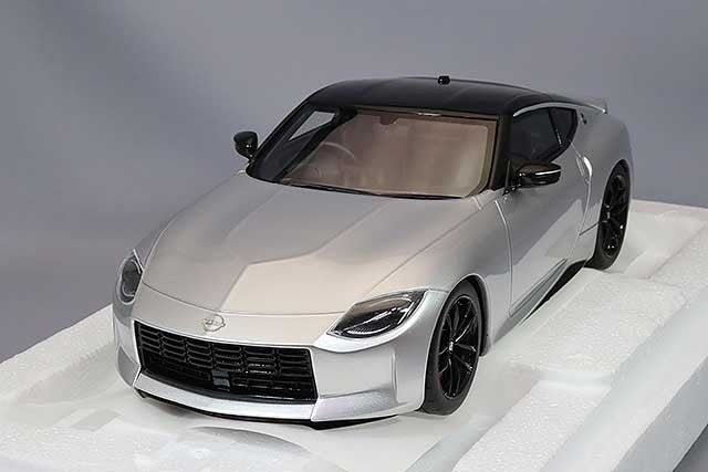 TOP SPEED TS0435 1/18 Nissan Fairlady Z Performance 2023 Silver
