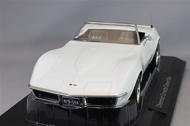 Norev NO189038 1/18 Chevrolet Corvette Convertible 1969 White