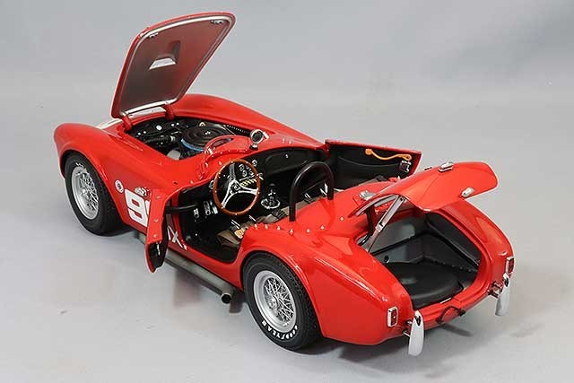EXOTO RLG18125AC 1/18 AC Cobra 260 First Racing Car 1962