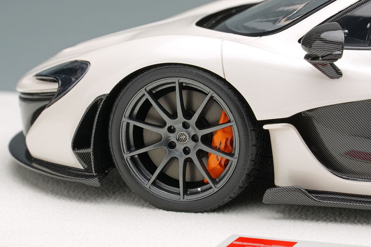 Make Up EIDOLON EML149D 1/18 McLaren P1 2013 Pearl White Limited