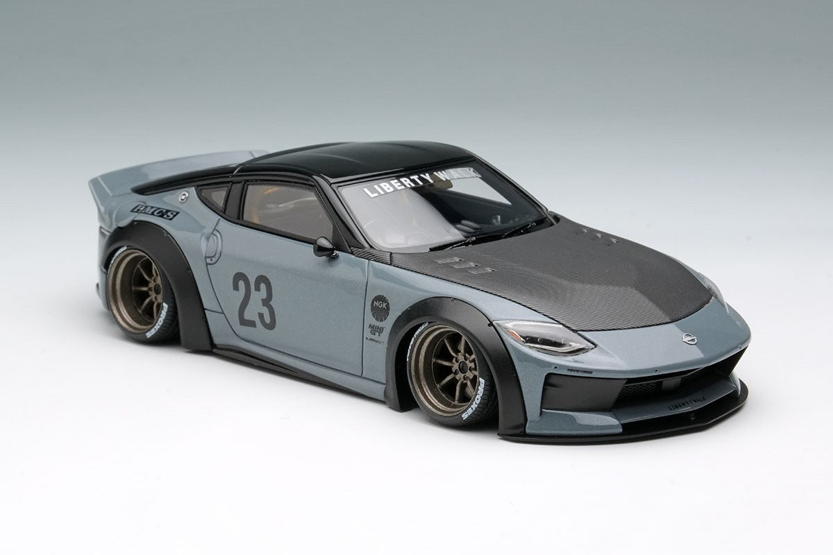 Make Up EIDOLON LB023C 1/43 Nissan Z RZ34 Pearl White LB Nation 8-Spoke Wheels