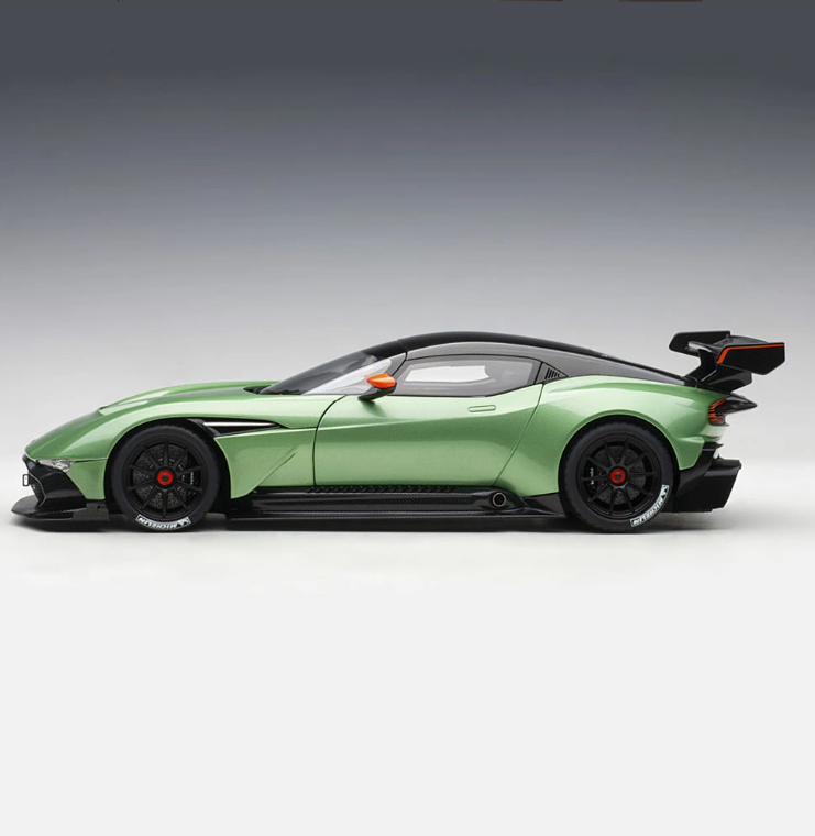 AUTOart 70263 1/18 Aston Martin Vulcan Metallic Green