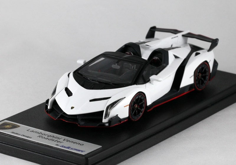 Looksmart LS429F 1/43 Lamborghini Veneno Roadster Bianco Monocerus White Resin