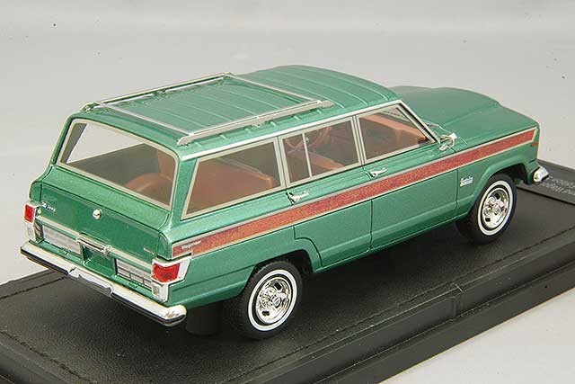 TOPMARQUES TOP43019F 1/43 Jeep Grand Wagoneer Green Resin
