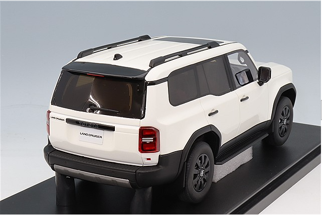 Kyosho KSR18064W 1/18 Toyota Land Cruiser 250 Samurai ZX 2024 White