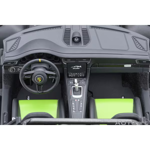 AUTOart 78179 1/18 Porsche 911 991.2 GT3 RS Weissach Green Diecast