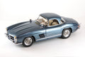 CMC M-283 1/18 Mercedes-Benz 300 SL W198 Roadster Hardtop 1957 Blue Metallic Die
