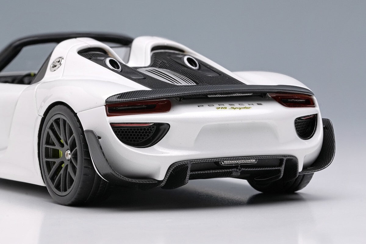 EIDOLON EM569E 1/43 Porsche 918 Spyder Weissach Package 2011 Pearl White Resin