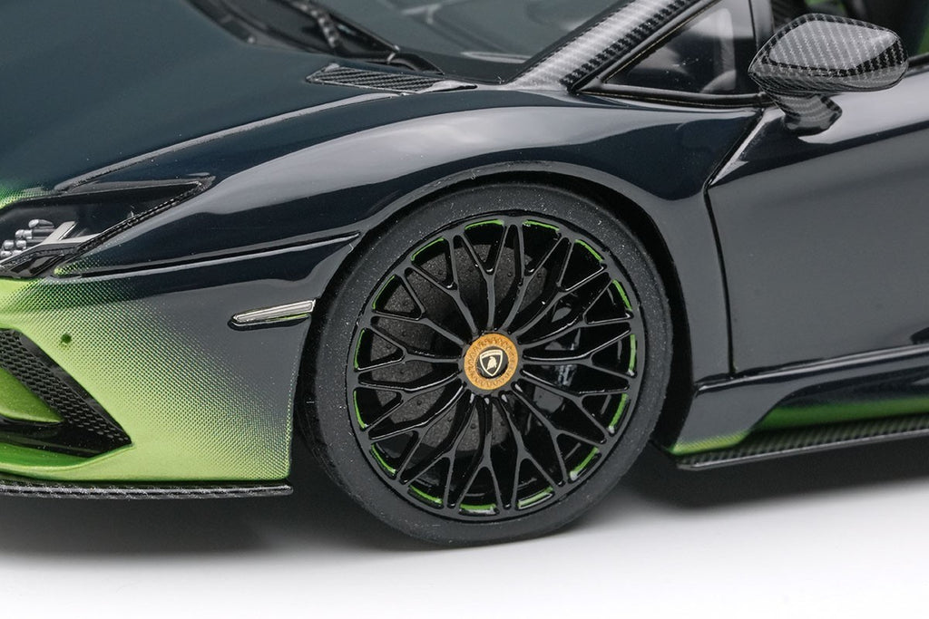 EIDOLON EM767D 1/43 Lamborghini Aventador S 2018 Green Resin Limited 100pcs