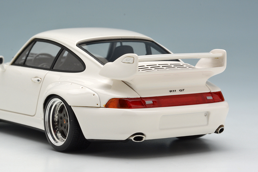 Make Up VISION VM114D 1/43 Porsche 911 (993) GT2 Street 1996 White