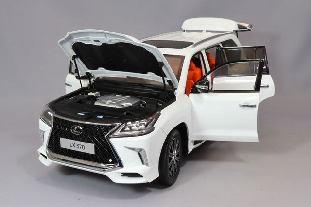 LCD Model LCD18010-WH 1/18 Lexus LX570 White Luxury SUV Diecast