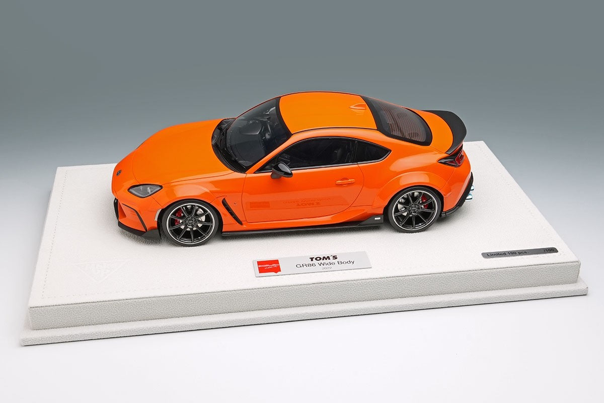 Make Up EIDOLON EML120A 1/18 Toyota TOM'S GR86 Wide Body 2022 Orange Resin