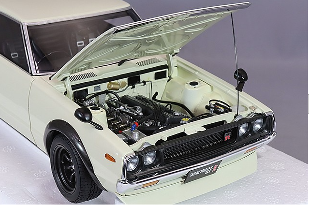 AUTOart 77467 1/18 Nissan Skyline 2000GT-R KPGC110 Tuned White
