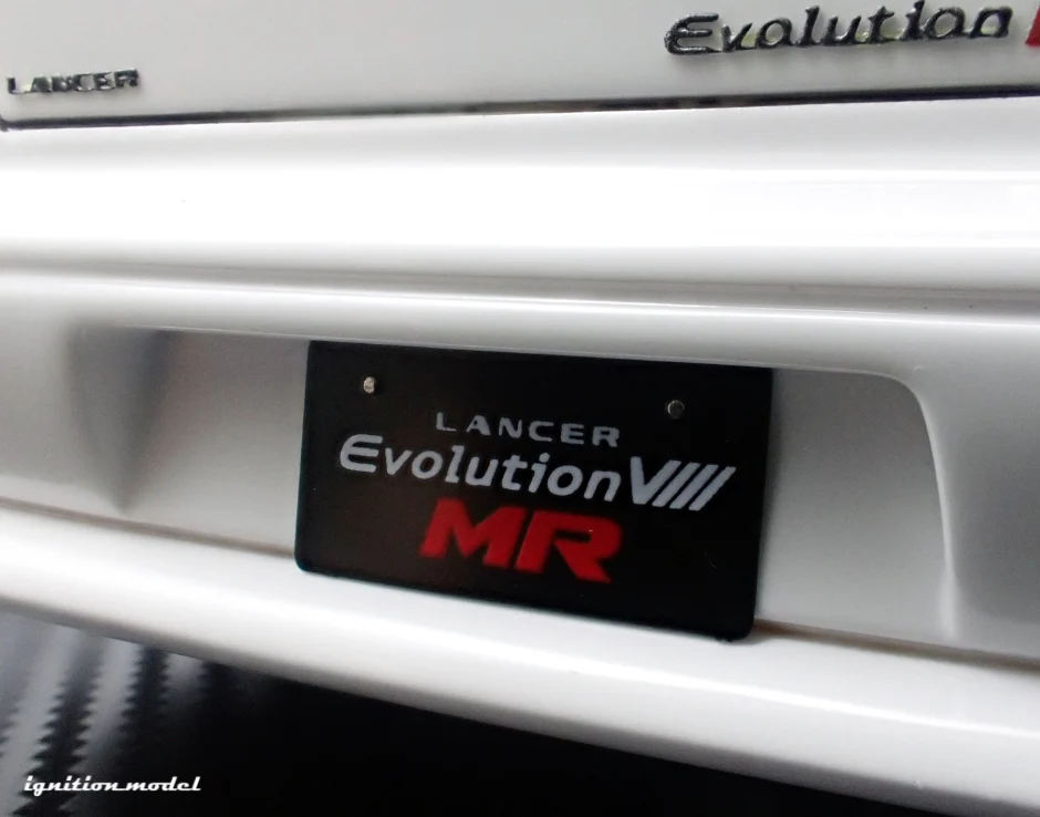 Ignition Model IG3835 1/18 Mitsubishi Lancer Evolution VIII MR CT9A White