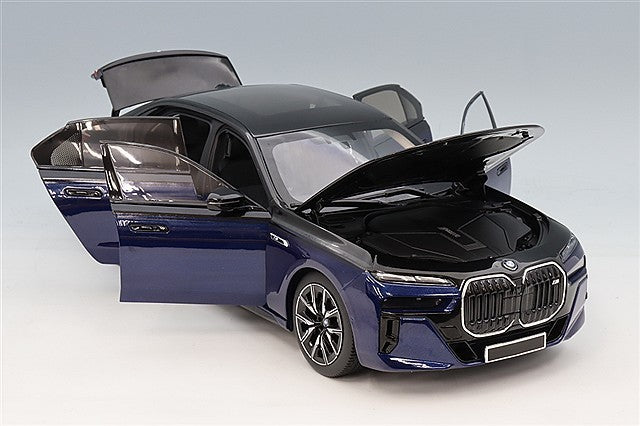 Minichamps MC110023701 1/18 BMW i7 M70 2024 Blue Black