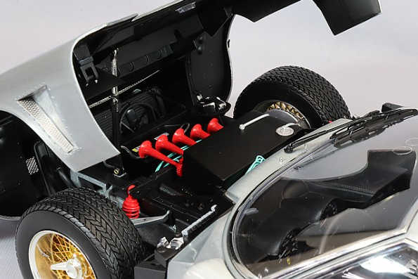 Kyosho KS08625PL 1/12 Lamborghini Miura SVR Full Opening Mirror Polish