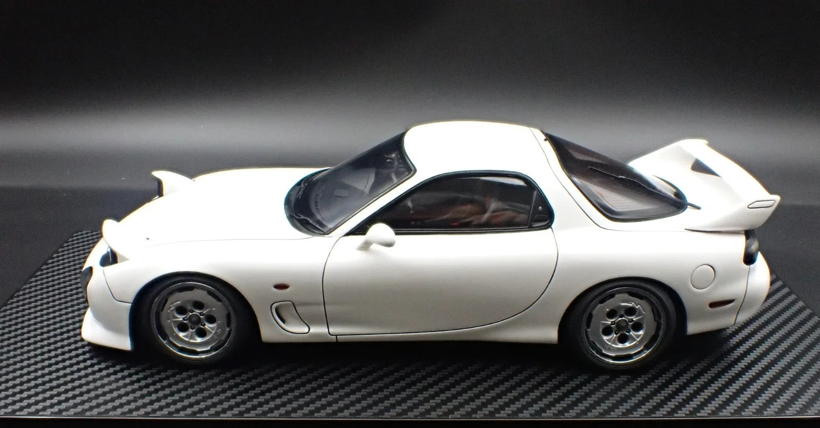 Ignition Model IG3942 1/18 Mazda RX-7 Mazdaspeed FD3S White Resin