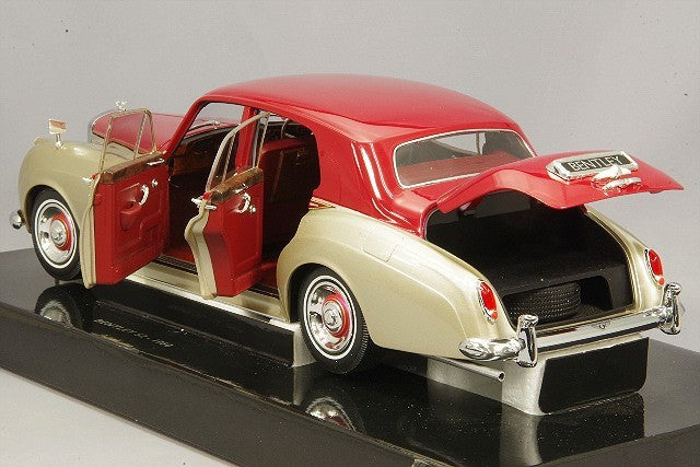 Minichamps MC100139950 1/18 Bentley S2 1960 Silver Red Die-cast