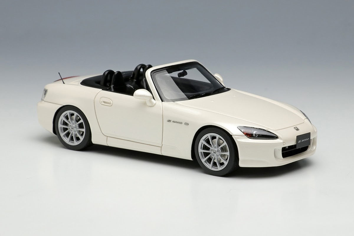 Make Up EIDOLON EM677B 1/43 Honda S2000 AP2 2005 Platinum White Pearl