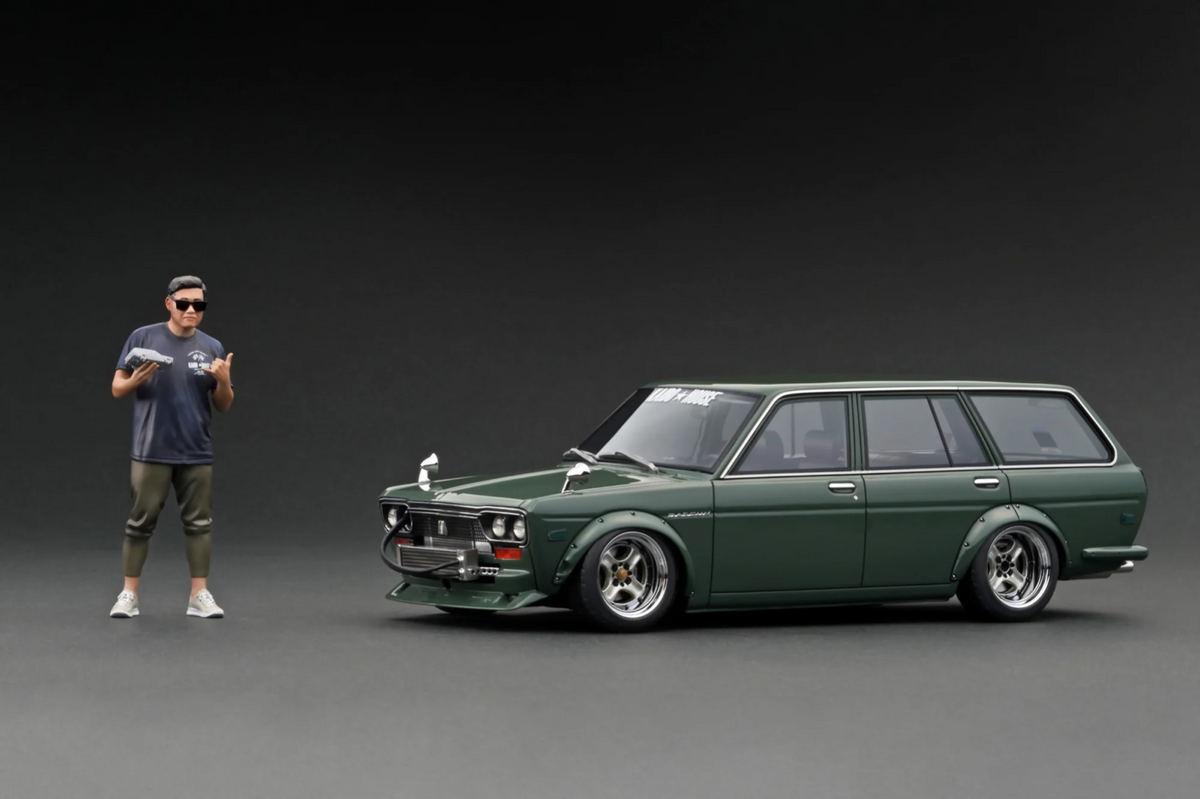 Ignition Model IG3355 1/18 KAIDO HOUSE Datsun 510 Wagon Green w/ Jun Imai Figure