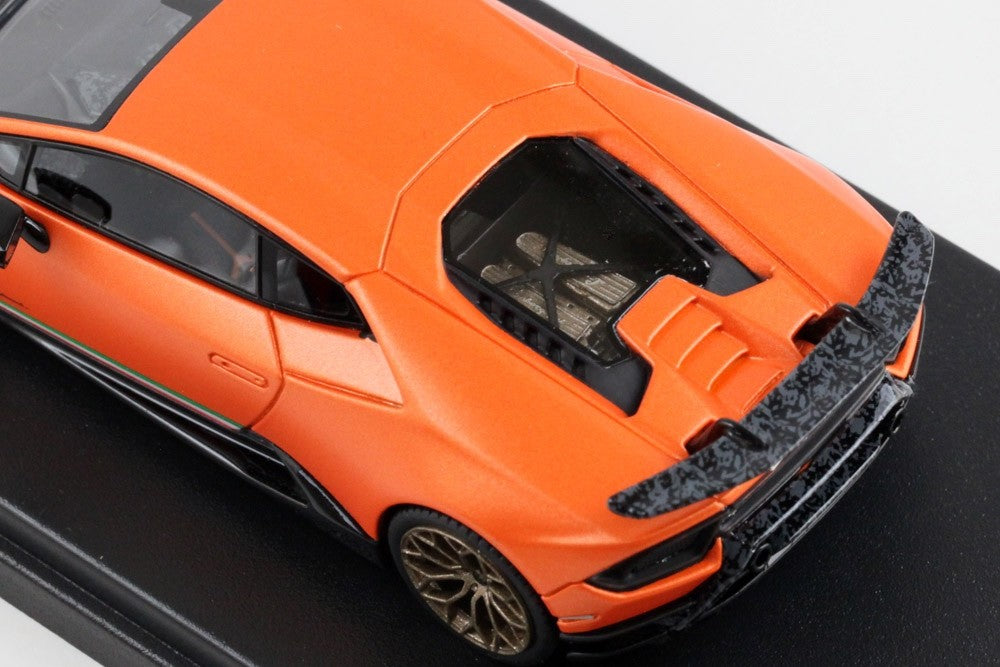 Looksmart LS469A 1/43 Lamborghini Huracan Performante 2017 Arancio Anthaeus