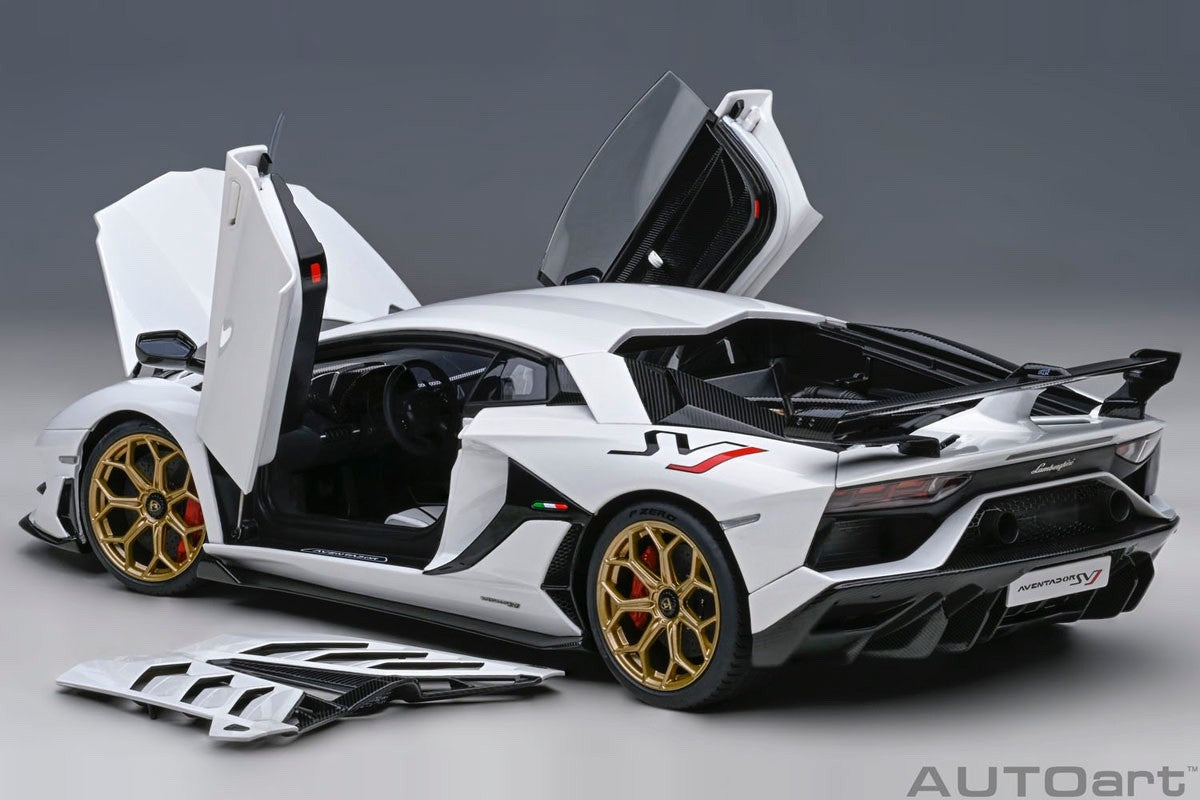 AUTOart 79217 1/18 Lamborghini Aventador SVJ – Pearl White (Composite Diecast)