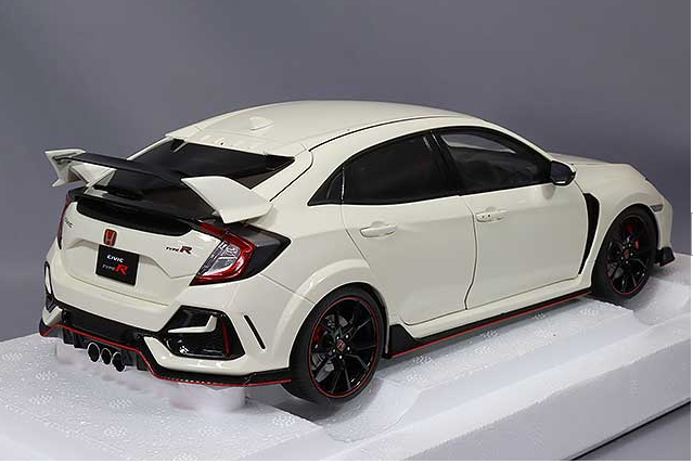 AUTOart 73220 1/18 Honda Civic Type R FK8 2021 Championship White