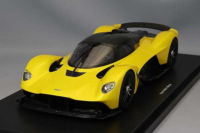 TOP SPEED TS0538 1/18 Aston Martin Valkyrie Sunburst Yellow