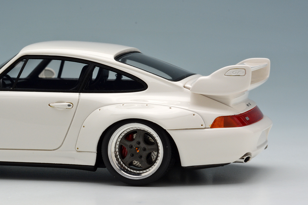 Make Up VISION VM114D 1/43 Porsche 911 (993) GT2 Street 1996 White