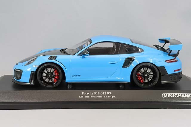 Minichamps MC155068308 1/18 Porsche 911 GT2 RS 2018 Blue / Black Wheels