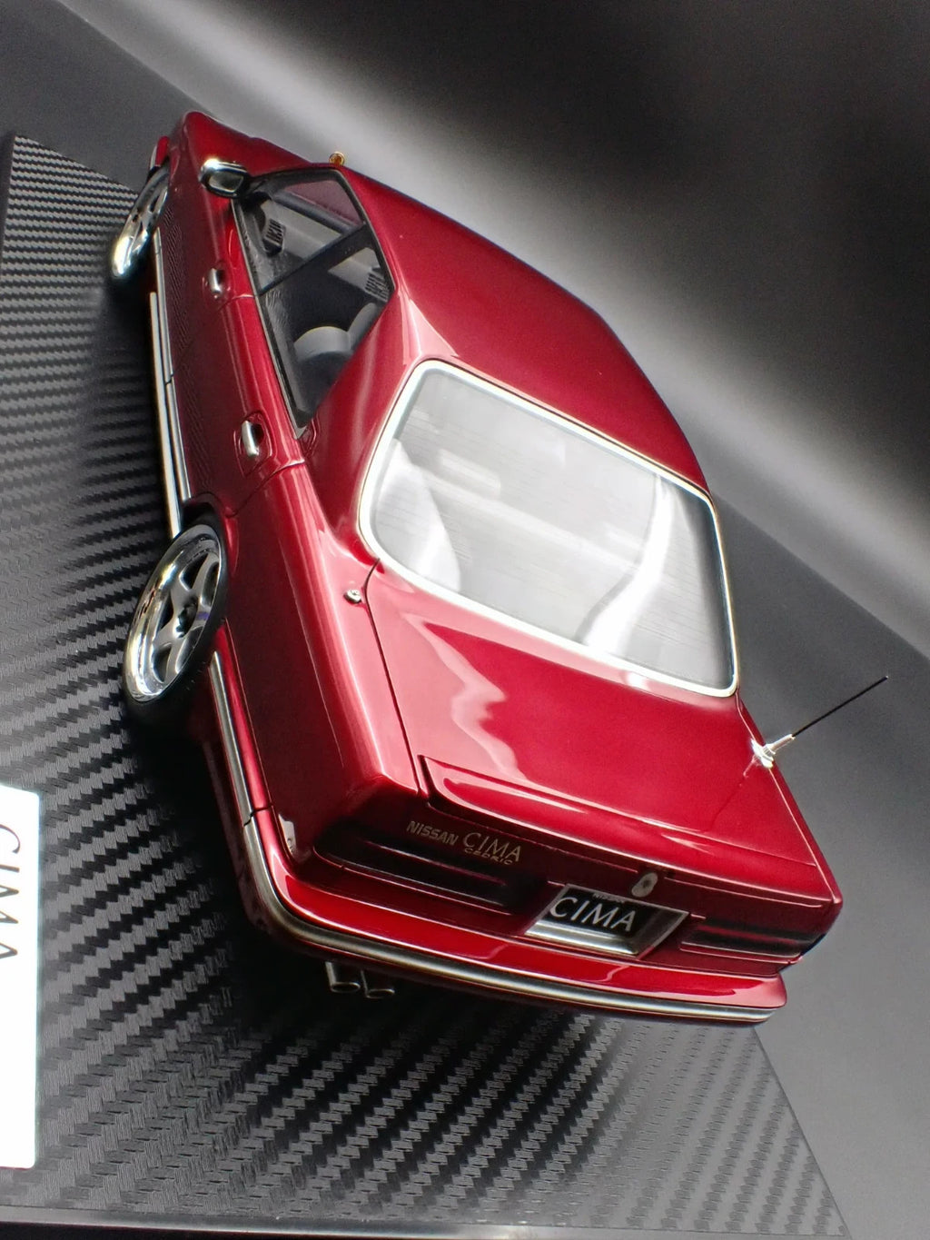 Ignition Model IG3905 1/18 Nissan Cedric Cima Y31 Wine Red Sedan