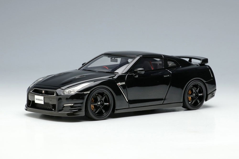 Make Up EIDOLON EM683F 1/43 Nissan GT-R Track Edition Nismo Meteor Flake Black