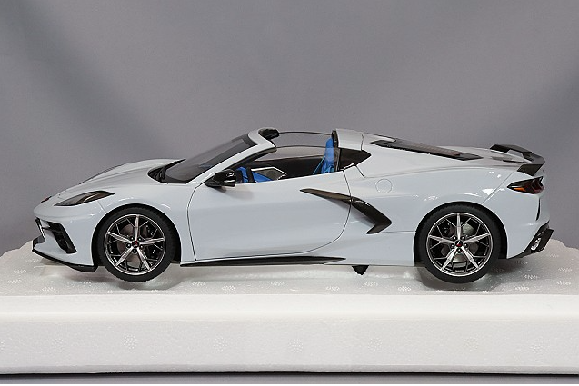 AUTOart 71284 1/18 Chevrolet Corvette C8 Stingray Z51 Gray Metallic