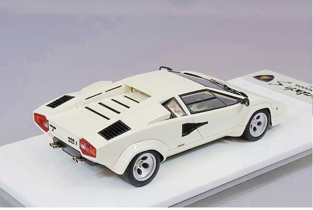 Make Up EIDOLON EM651C 1/43 Lamborghini Countach LP5000S White/White 1982