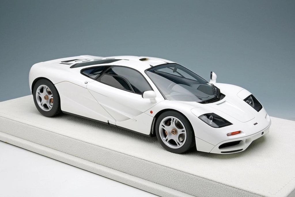 Make Up EIDOLON EML073C 1/18 McLaren F1 Roadcar 1994 White Limited 100 pcs