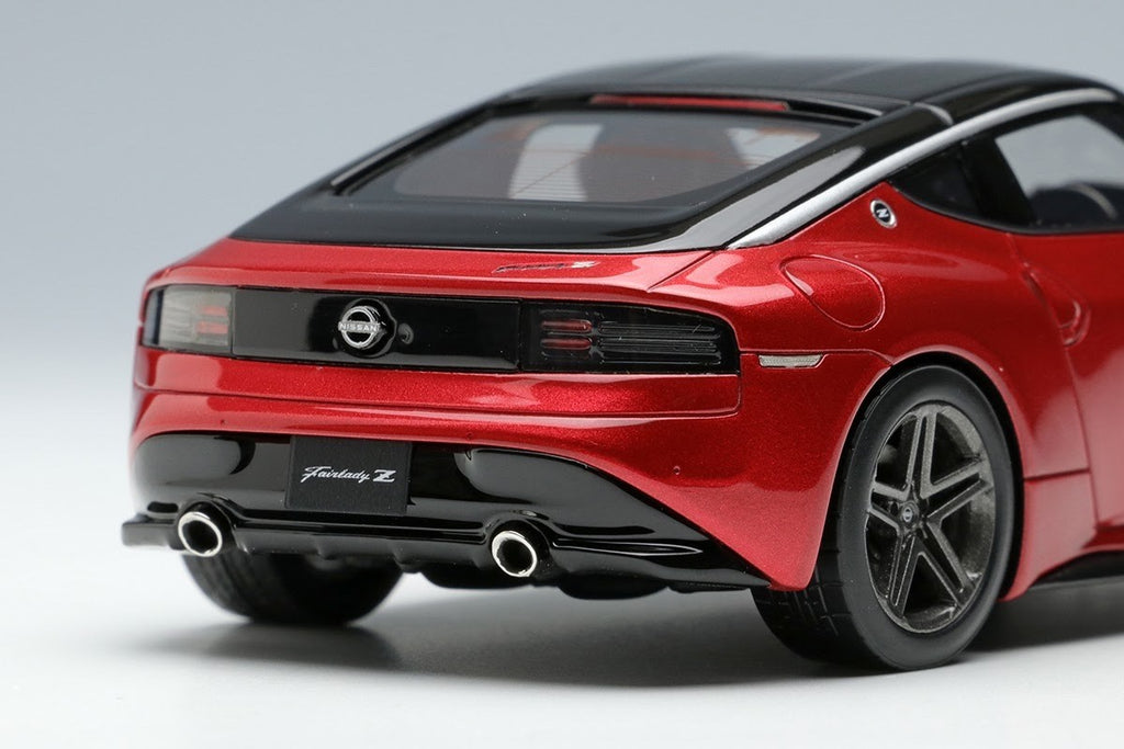 Make Up EIDOLON EM648F 1/43 Nissan Fairlady Z RZ34 Carmine Red/Super Black