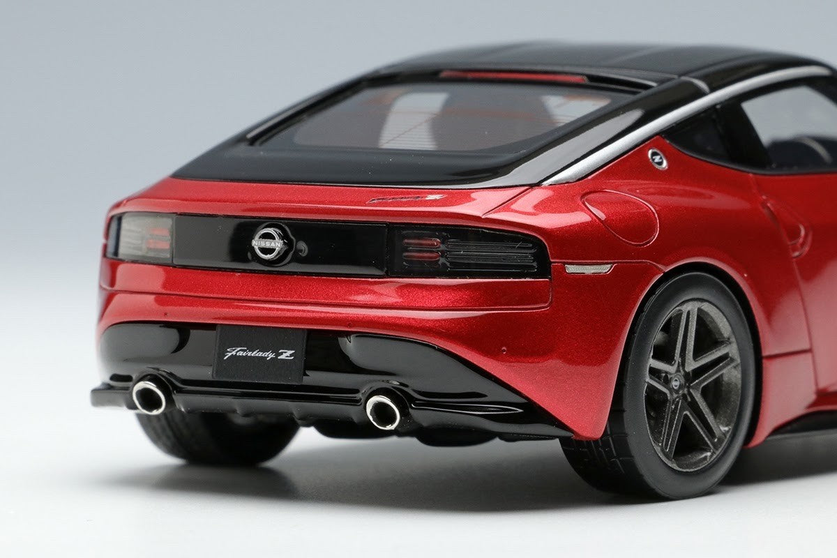 Make Up EIDOLON EM648F 1/43 Nissan Fairlady Z RZ34 Carmine Red/Super Black