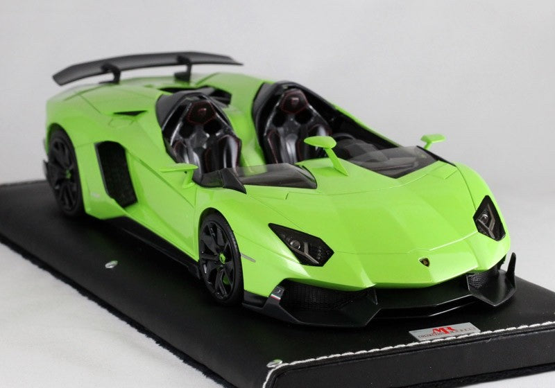 MR Collection LAMBO08D 1/18 Lamborghini Aventador J 2012 Verde Ithaca Green