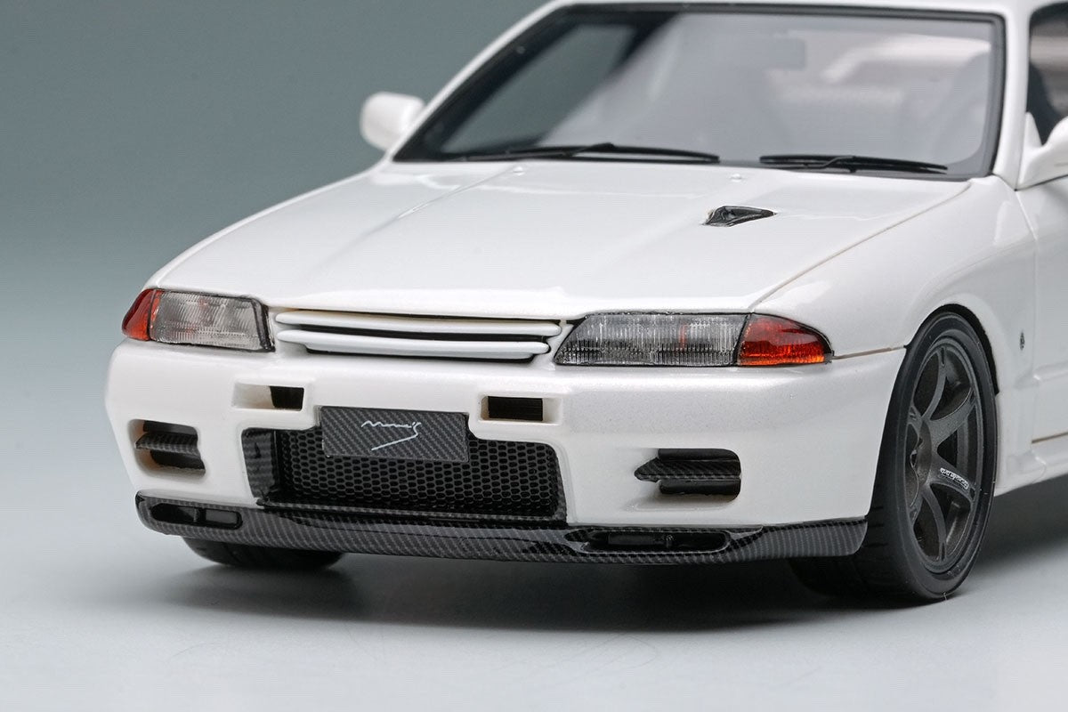 Make Up EIDOLON EM679A 1/43 Mines Nissan Skyline GT-R BNR32 Shiranami White